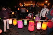 Fotografie z lampionového průvodu 2008