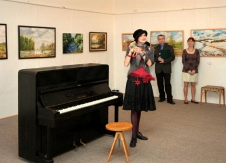 Fotografie z vernisáže výstavy Klubu vodňanských výtvarníků 2008