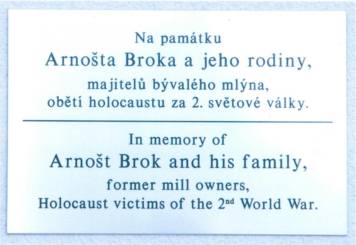 Obrázek - Pamětní deska Arnošta Broka a jeho rodiny
